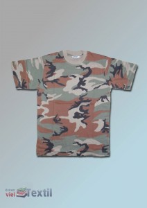 T-Shirt in Farbe woodland